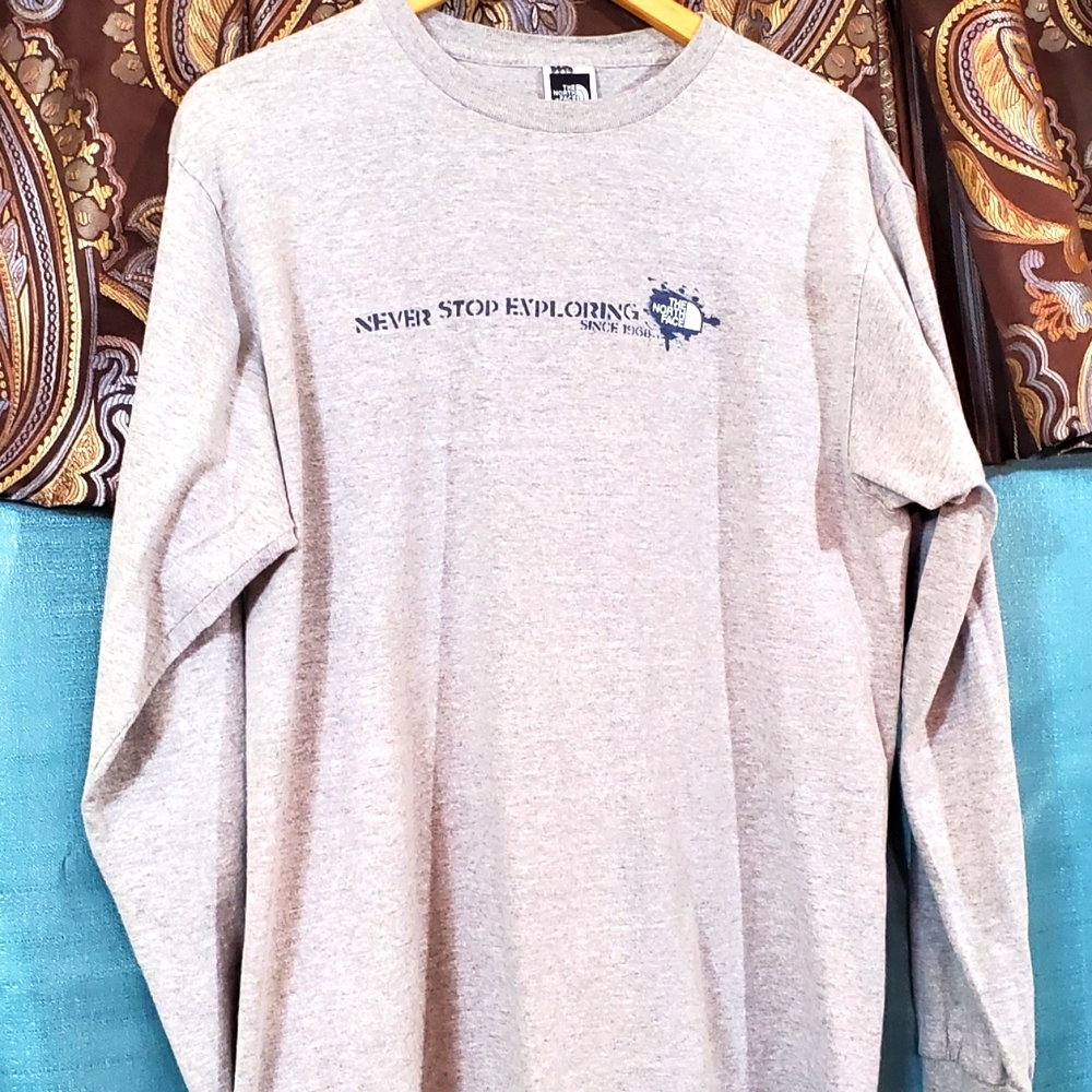 EUC Th3 North Face longs sleeve tee, size M